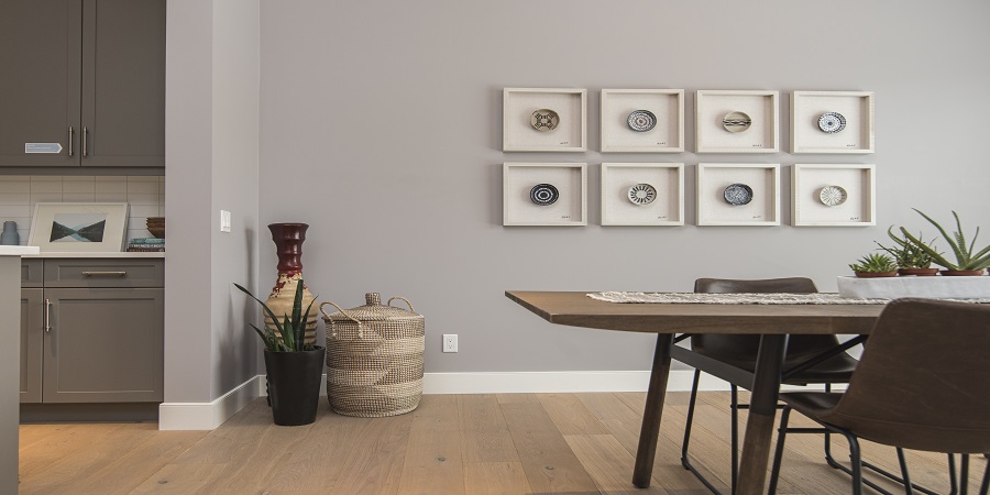 interior-shot-modern-house-dining-room-with-art-wall.jpg